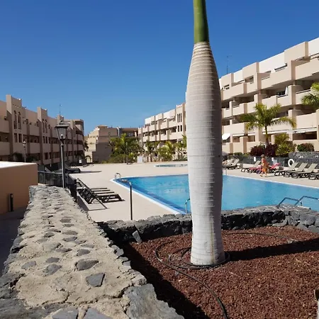 Rated Huge Sunny Terrace Heated Pool Parking Wifi