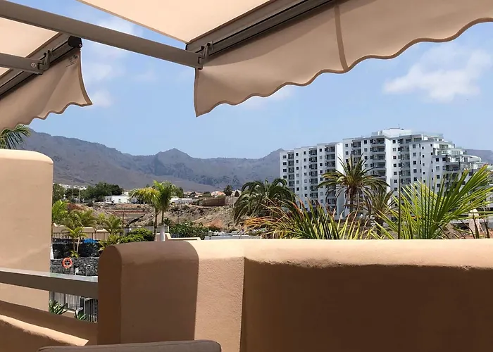 Rated Huge Sunny Terrace Heated Pool Parking Wifi דירה *
